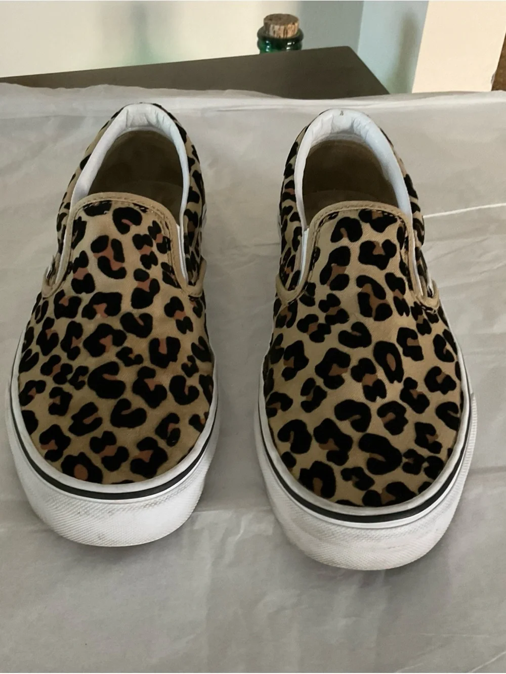 VANS Classic Slip-On Felt Leopard pattern Women’s Sneakers Sz 8